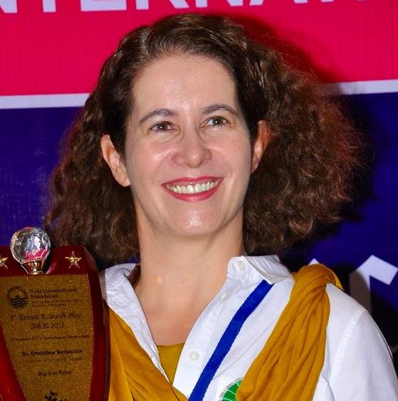 Dr. Christine Berberich asdf